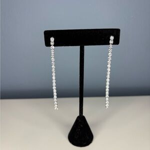 Silver Diamanté Drop Earrings 💕 Free with bundle